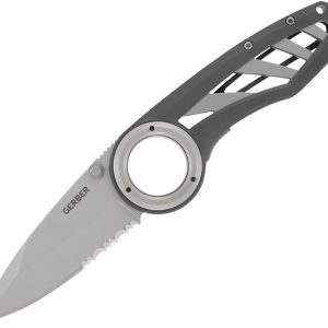 Remix Linerlock Serrated